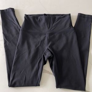 lulu lemon leggings 28”